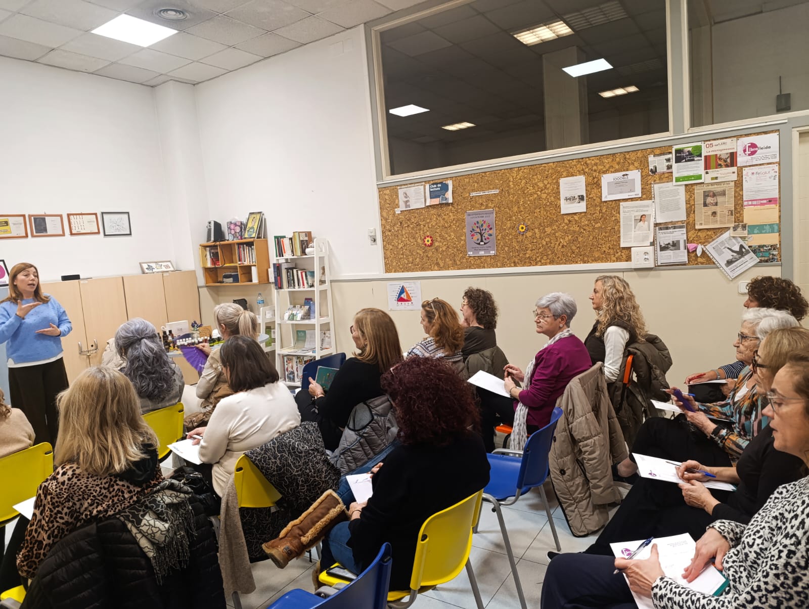 Bona participació al taller “Respira calma, sent energia i viu millor”